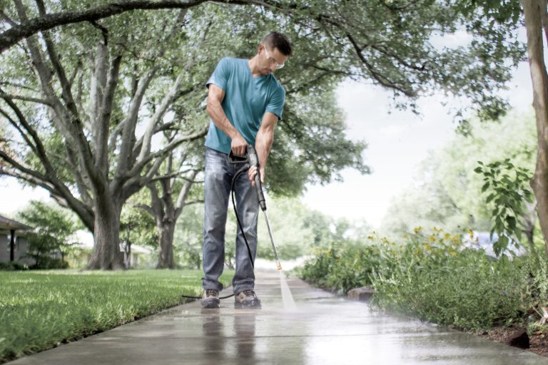 Pressure washing service